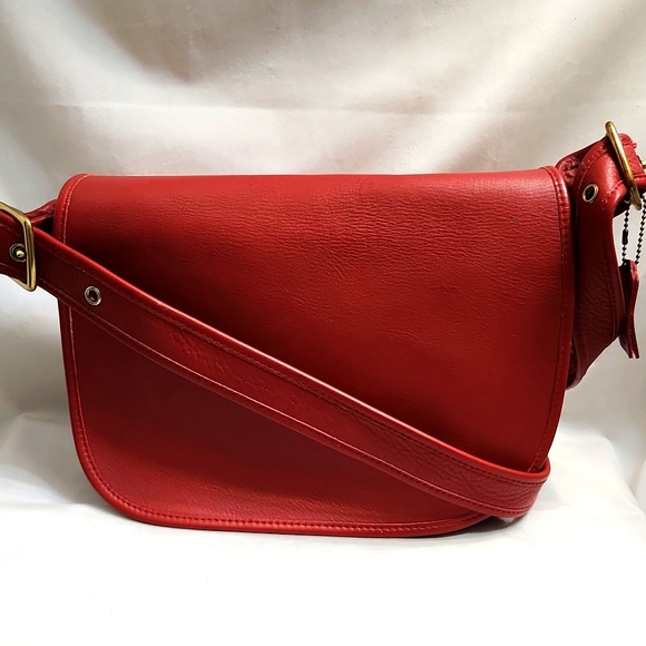 Coach Handbags - Vintage Coach Patricia Legacy Leather Shoulder bag